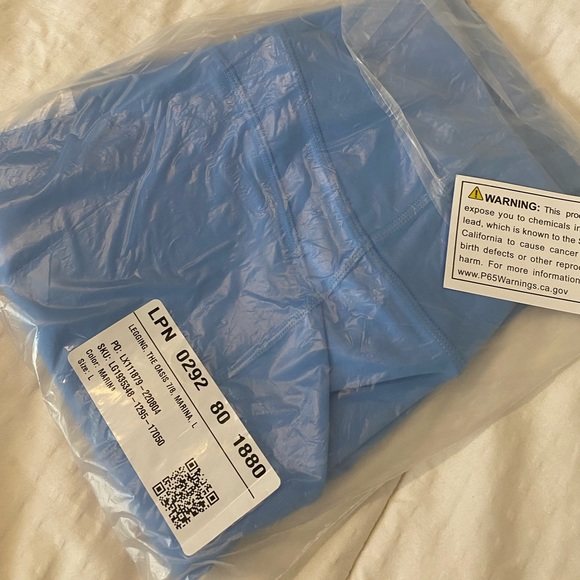 Fabletics high waisted oasis leggings - Picture 5 of 5